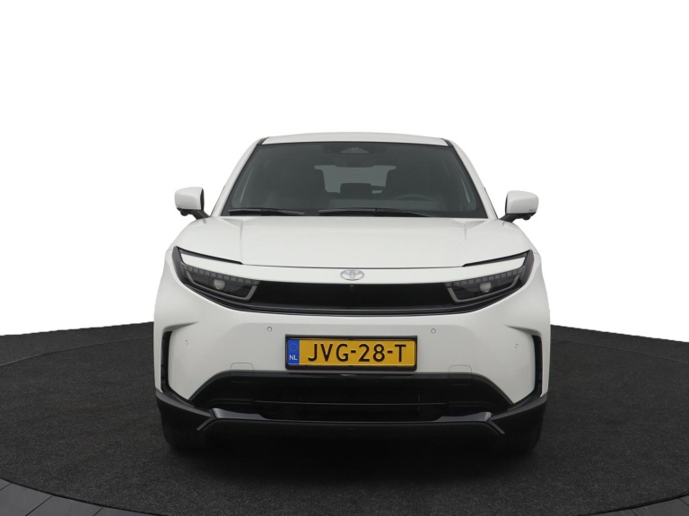 Toyota Urban Cruiser - Executive 61 kWh 14