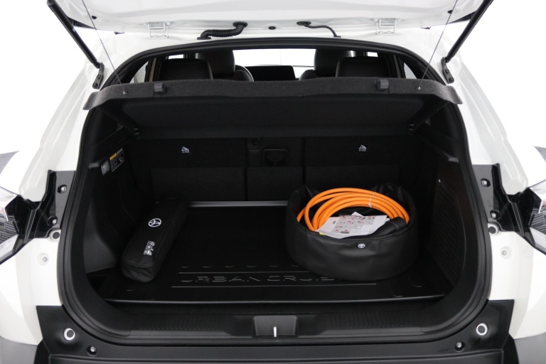 Toyota Urban Cruiser - Executive 61 kWh 22