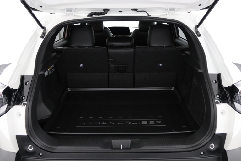 Toyota Urban Cruiser - Executive 61 kWh 23