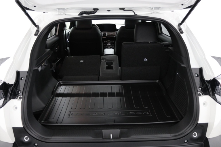 Toyota Urban Cruiser - Executive 61 kWh 24