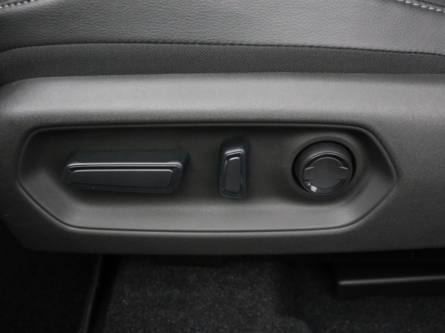 Toyota Urban Cruiser - Executive 61 kWh