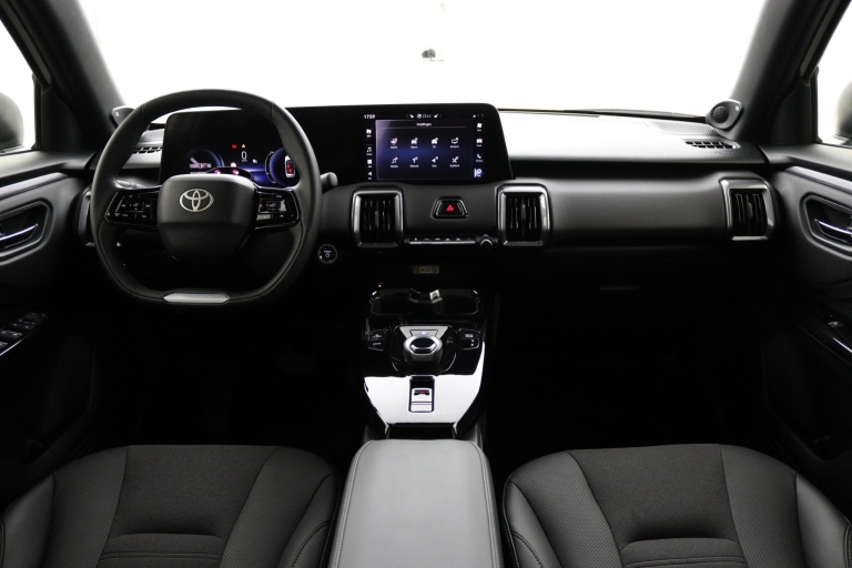 Toyota Urban Cruiser - Executive 61 kWh 4