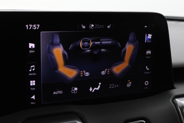 Toyota Urban Cruiser - Executive 61 kWh 45