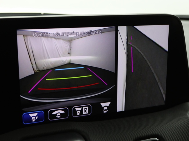 Toyota Urban Cruiser - Executive 61 kWh