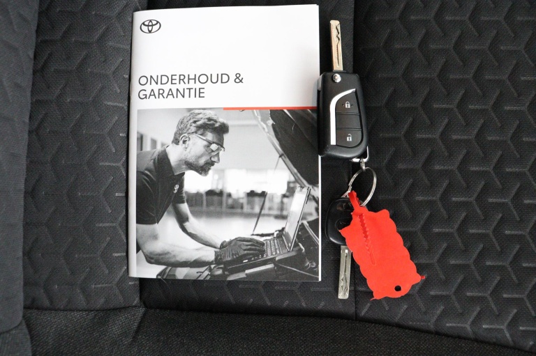 Toyota Yaris Cross - 1.5 Hybrid Active 11