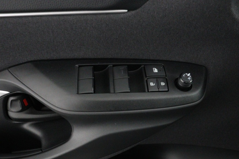 Toyota Yaris Cross - 1.5 Hybrid Active 27