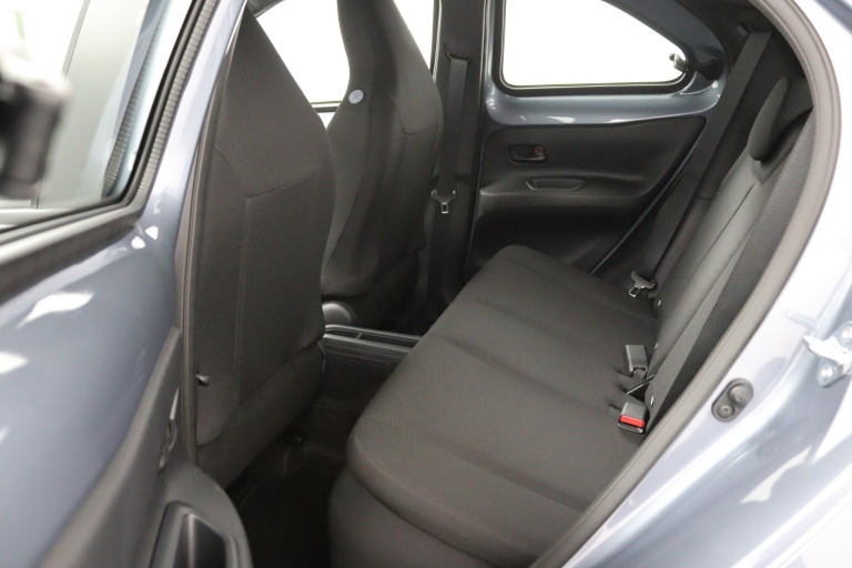 Toyota Aygo X - Hybrid 115 play 12