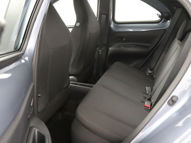 Toyota Aygo X - Hybrid 115 play