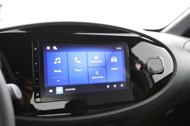 Toyota Aygo X - Hybrid 115 play 13