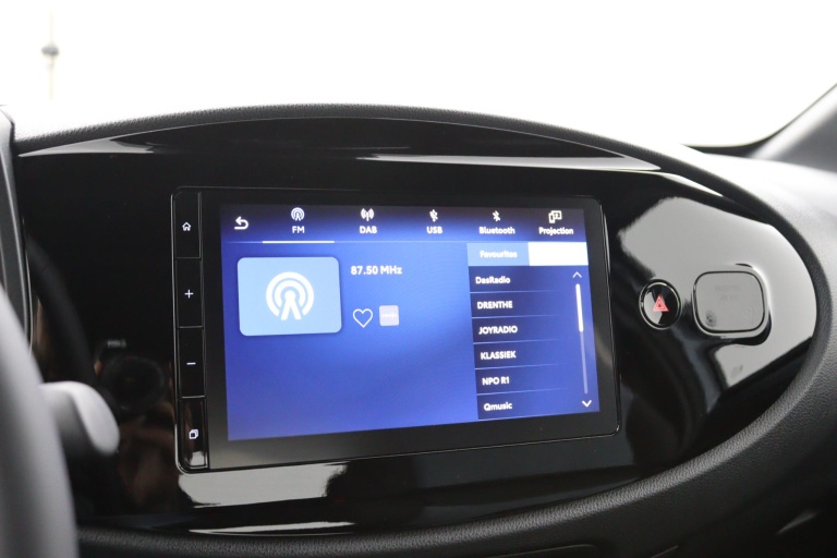 Toyota Aygo X - Hybrid 115 play 15