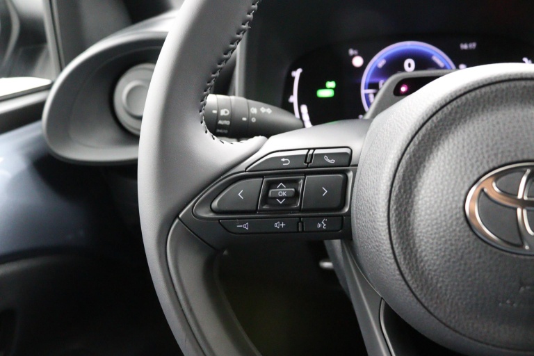 Toyota Aygo X - Hybrid 115 play 17