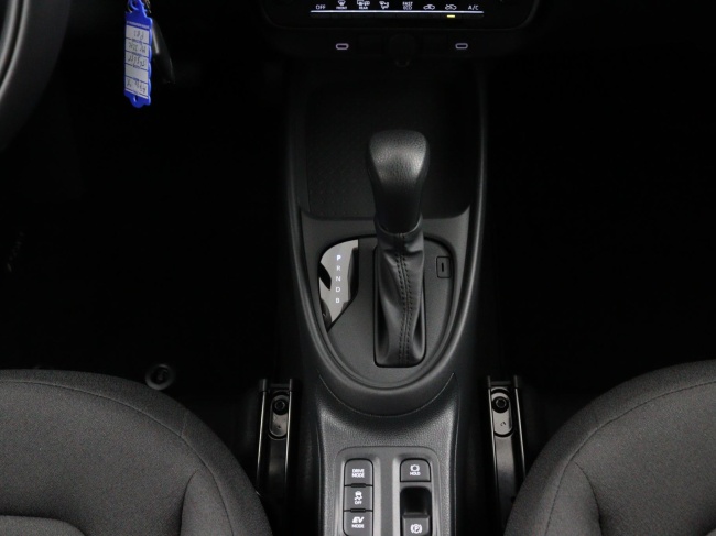 Toyota Aygo X - Hybrid 115 play