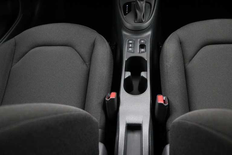 Toyota Aygo X - Hybrid 115 play 23