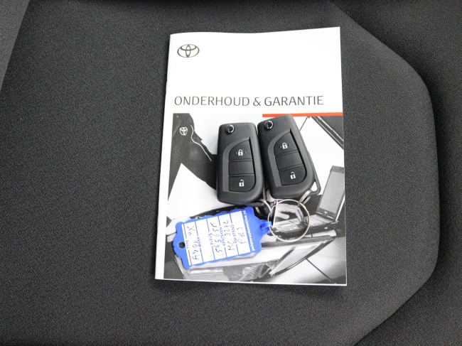 Toyota Aygo X - Hybrid 115 play