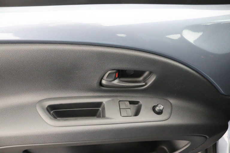 Toyota Aygo X - Hybrid 115 play 28