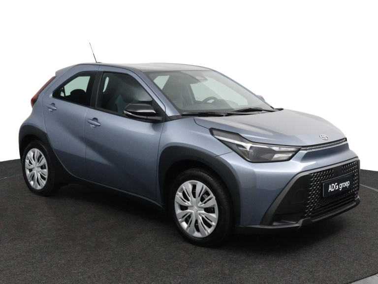 Toyota Aygo X - Hybrid 115 play 3