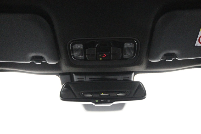 Toyota Yaris Cross - 1.5 Hybrid 130 Dynamic 32