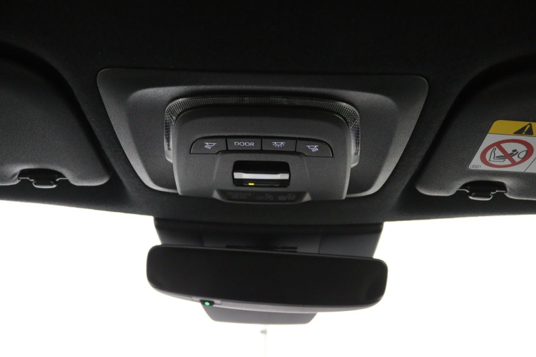 Toyota Corolla Cross - Hybrid 200 Executive 34