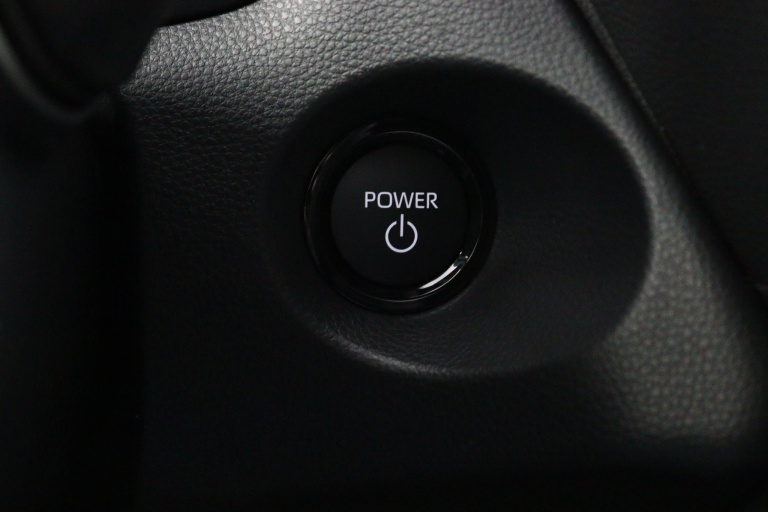 Toyota Corolla Cross - Hybrid 180 Dynamic 18