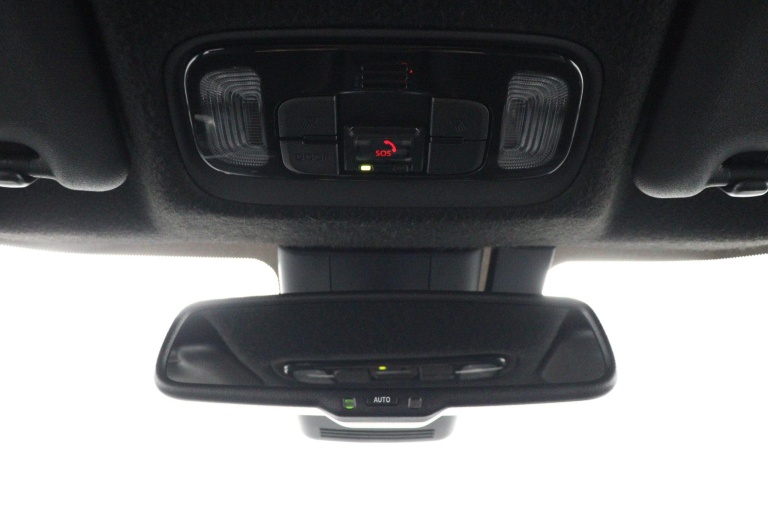 Toyota Yaris Cross - 1.5 Hybrid Dynamic Limited 32