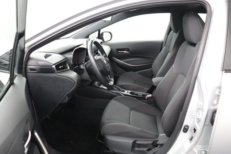 Toyota Corolla Touring Sports - 1.8 Hybrid Active 16