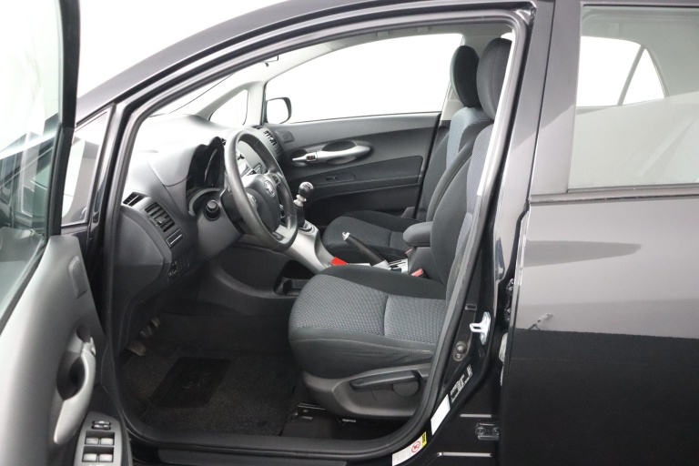 Toyota Auris - 1.6 Aspiration 16