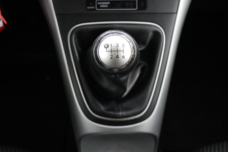 Toyota Auris - 1.6 Aspiration 26