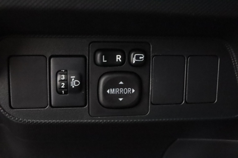 Toyota Auris - 1.6 Aspiration 28