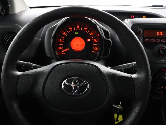 Toyota Aygo - 1.0 VVT-i x-now