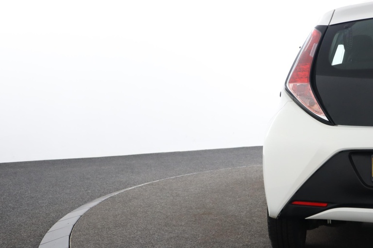 Toyota Aygo - 1.0 VVT-i x-now 36