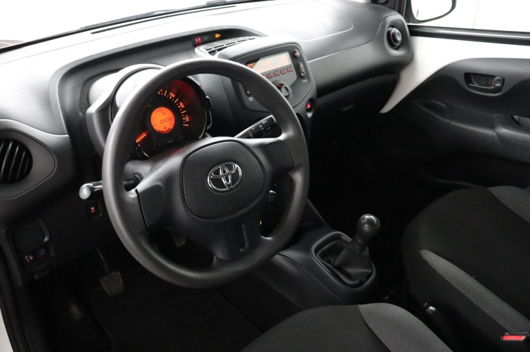 Toyota Aygo - 1.0 VVT-i x-now 39