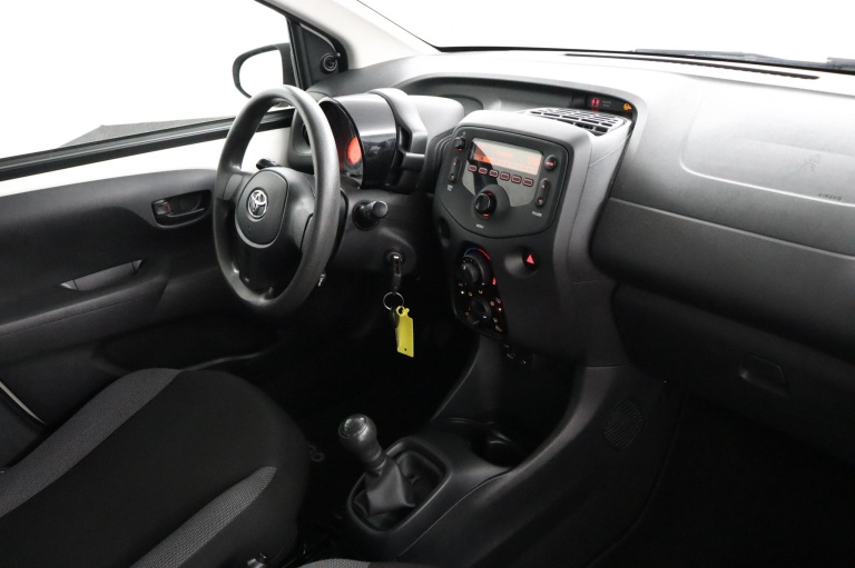 Toyota Aygo - 1.0 VVT-i x-now 40