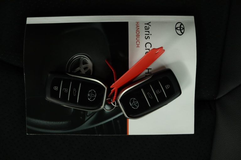 Toyota Yaris Cross - 1.5 Hybrid 130 GR SPORT 11