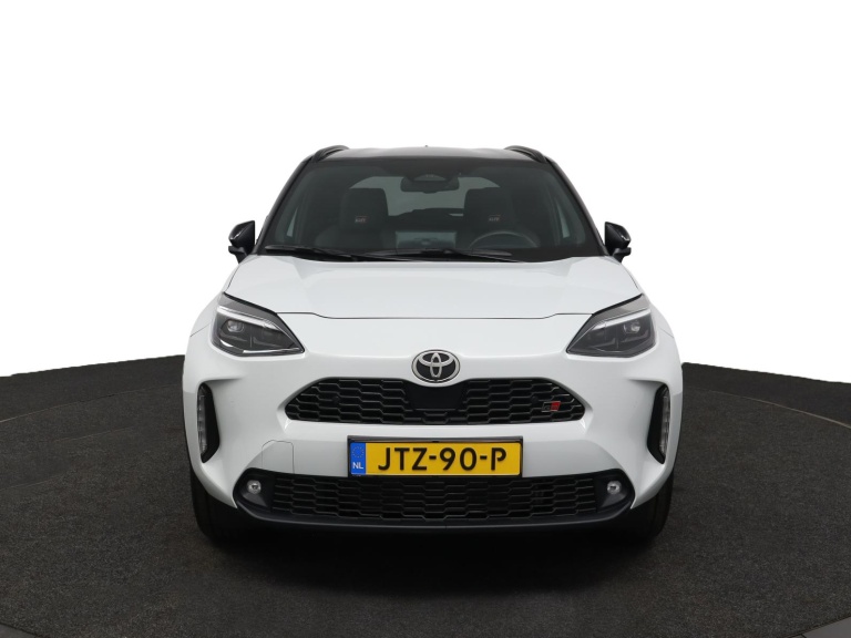 Toyota Yaris Cross - 1.5 Hybrid 130 GR SPORT 16