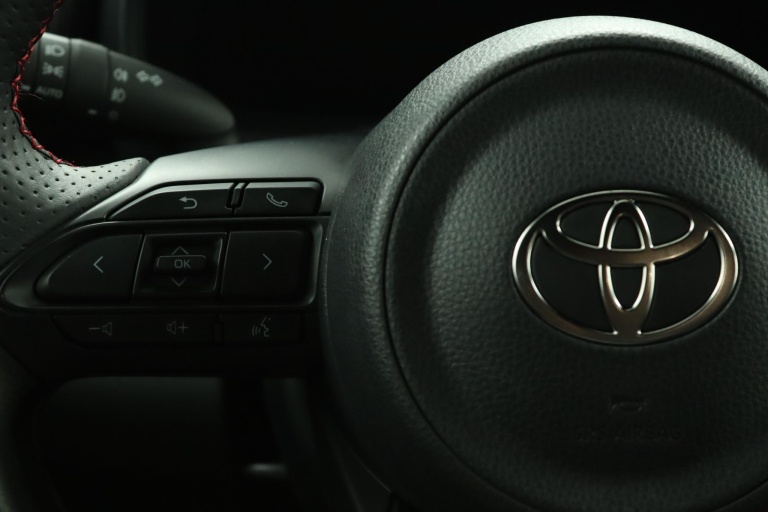 Toyota Yaris Cross - 1.5 Hybrid 130 GR SPORT 19