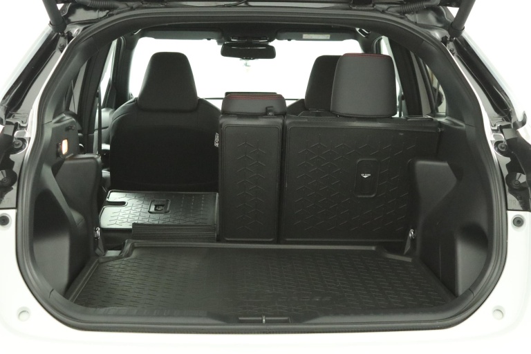 Toyota Yaris Cross - 1.5 Hybrid 130 GR SPORT 25