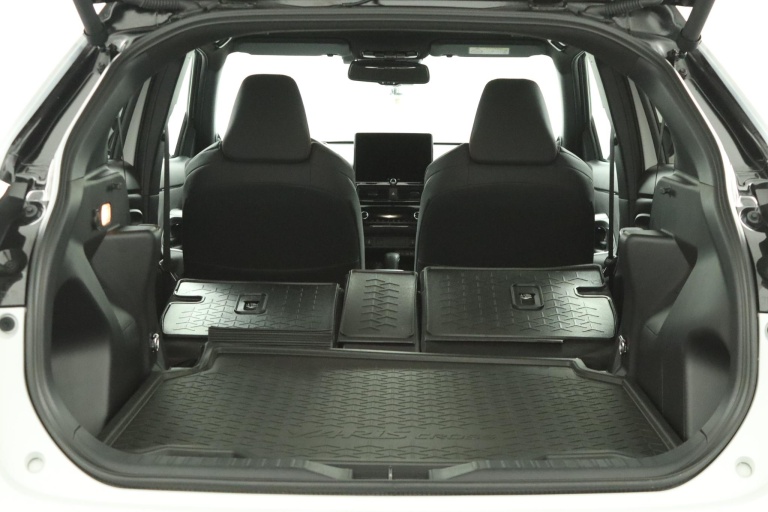 Toyota Yaris Cross - 1.5 Hybrid 130 GR SPORT 27