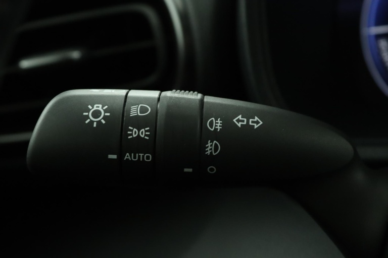 Toyota Yaris Cross - 1.5 Hybrid 130 GR SPORT 33