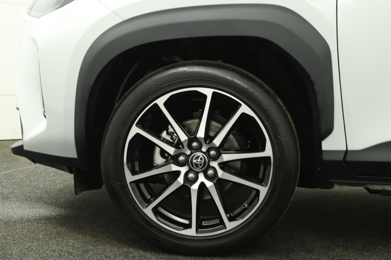 Toyota Yaris Cross - 1.5 Hybrid 130 GR SPORT 39