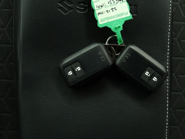 Suzuki Swift - 1.2 Style Smart Hybrid