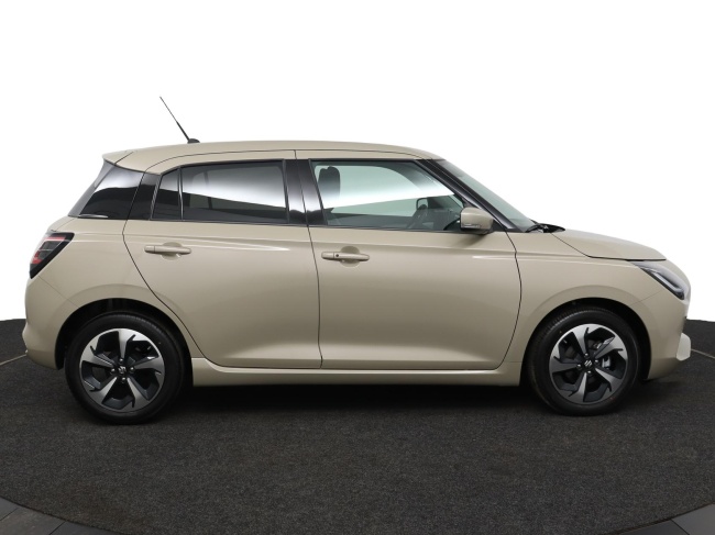 Suzuki Swift - 1.2 Style Smart Hybrid