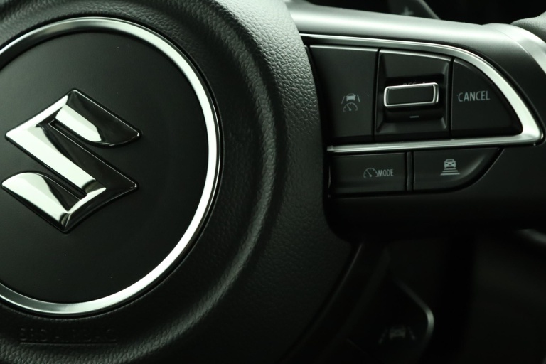 Suzuki Swift - 1.2 Style Smart Hybrid 21