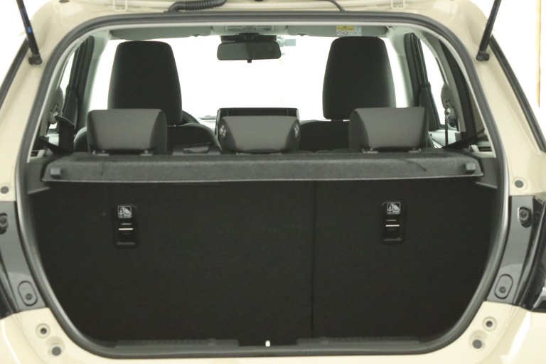 Suzuki Swift - 1.2 Style Smart Hybrid 23