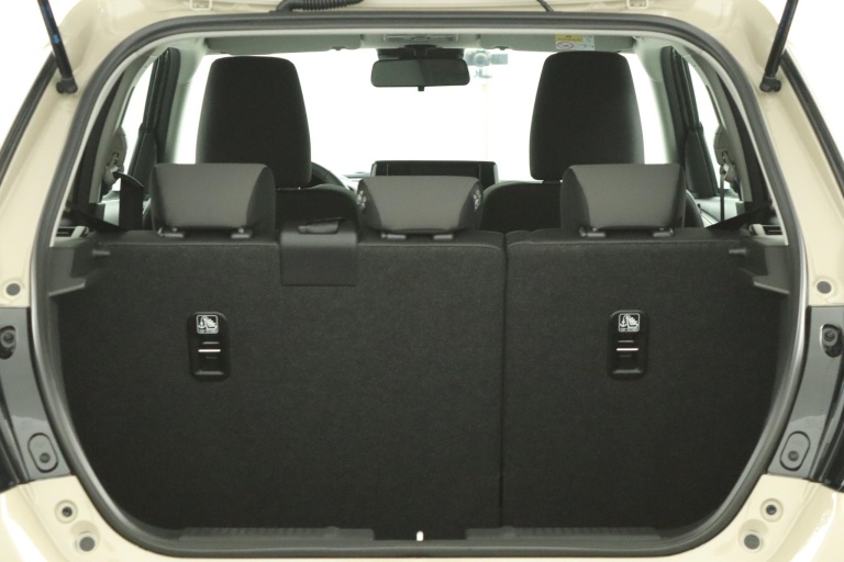 Suzuki Swift - 1.2 Style Smart Hybrid 24