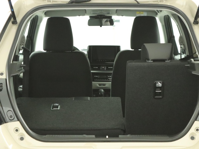 Suzuki Swift - 1.2 Style Smart Hybrid