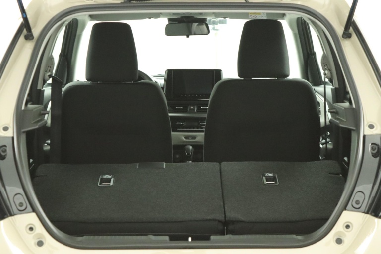 Suzuki Swift - 1.2 Style Smart Hybrid 26