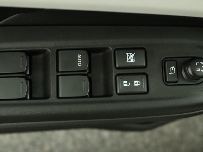 Suzuki Swift - 1.2 Style Smart Hybrid