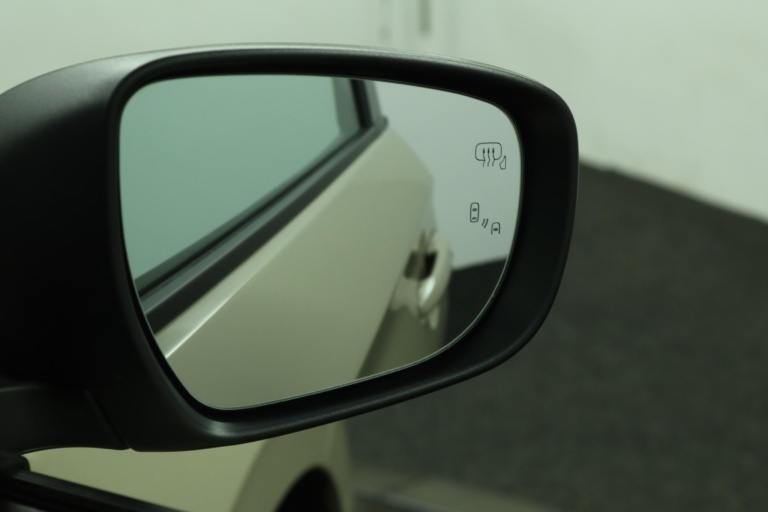 Suzuki Swift - 1.2 Style Smart Hybrid 41