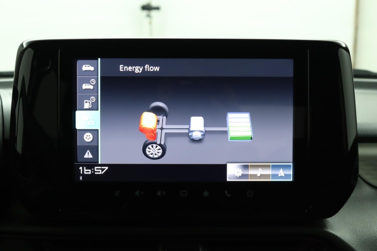 Suzuki Swift - 1.2 Style Smart Hybrid 54