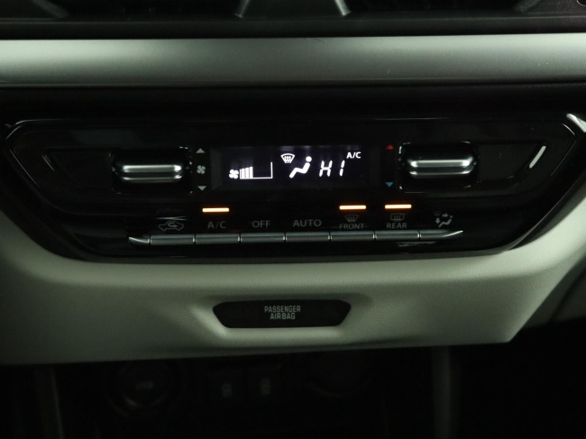 Suzuki Swift - 1.2 Style Smart Hybrid